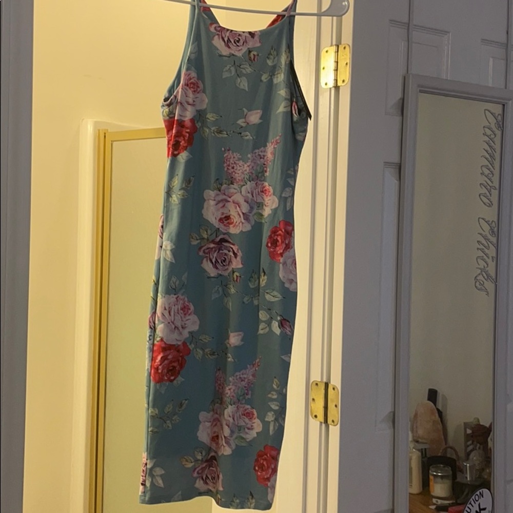 Joe & Elle mid length dress